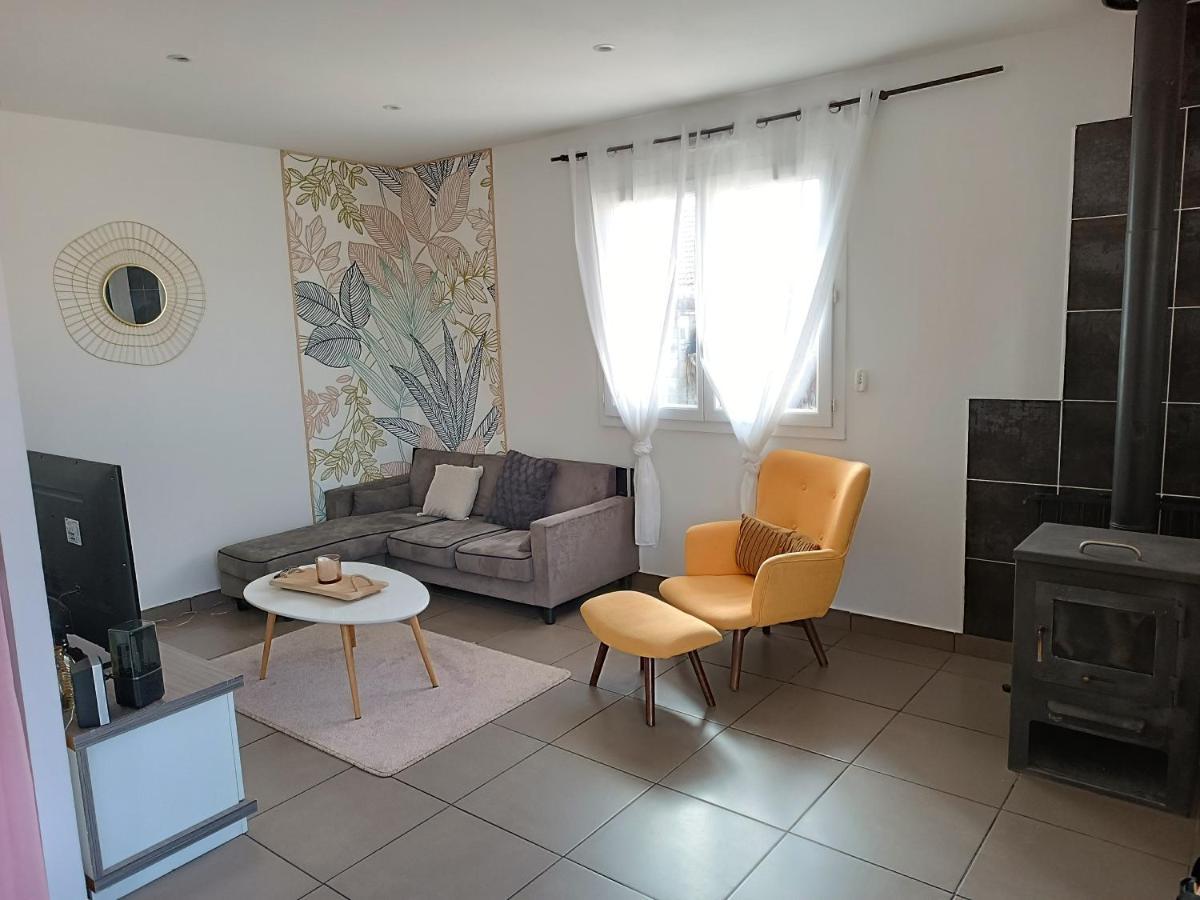Appartement Dans Notre Maison Domessin Zewnętrze zdjęcie